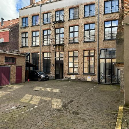 Zakske13 - Design Boutique B&B In Bruges City Centre (Adults Only) Exterior photo The courtyard of the museum