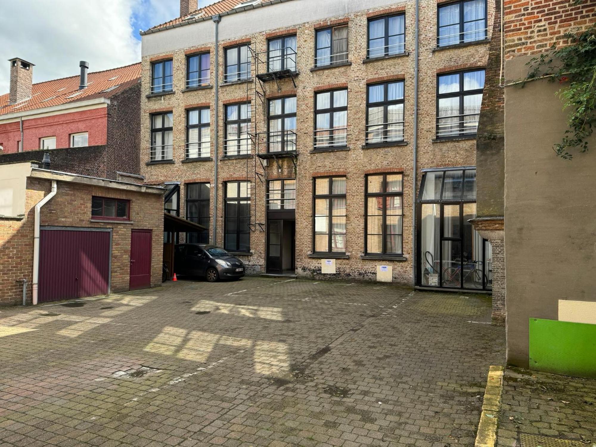 Zakske13 - Design Boutique B&B In Bruges City Centre (Adults Only) Exterior photo The courtyard of the museum