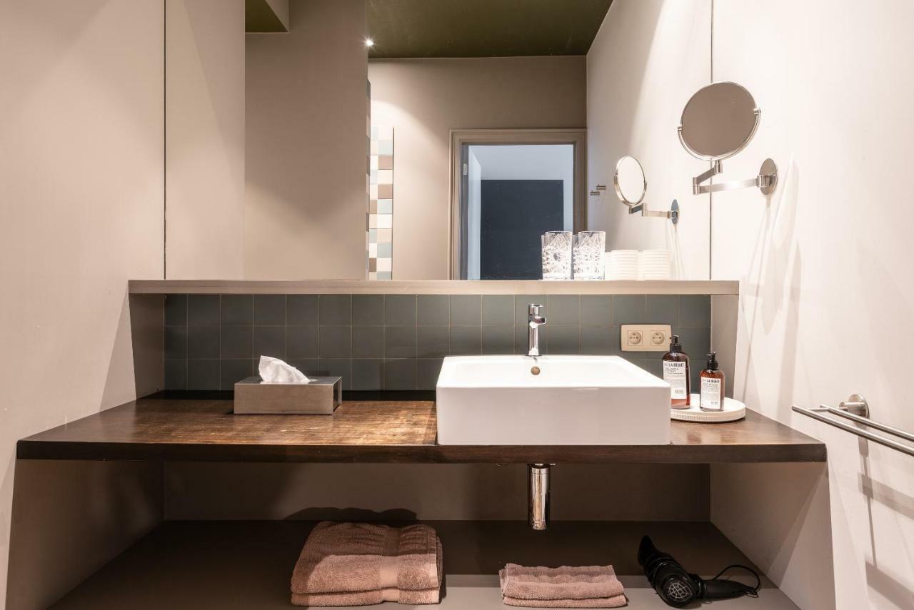 Zakske13 - Design Boutique B&B In Bruges City Centre (Adults Only) Exterior photo Bathroom